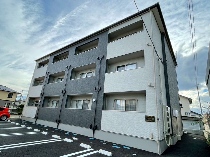 グリシーヌの外観