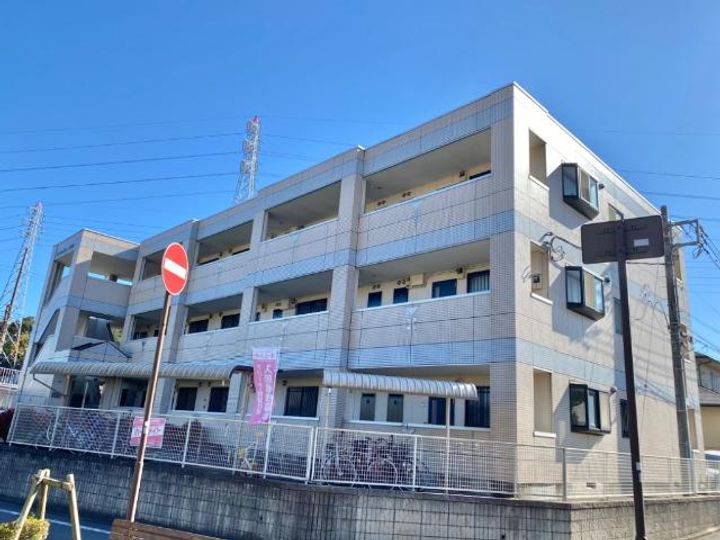 千葉県四街道市めいわ1(マンション)の賃貸物件の外観