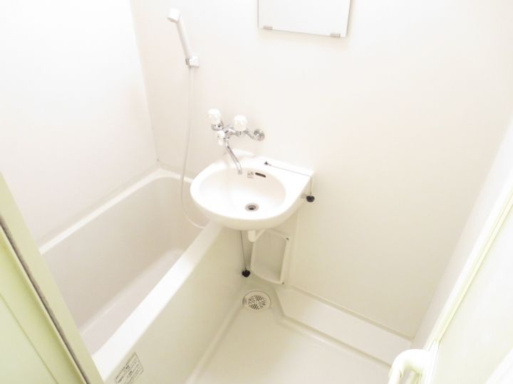 沖縄県糸満市字兼城(アパート)の賃貸物件の風呂