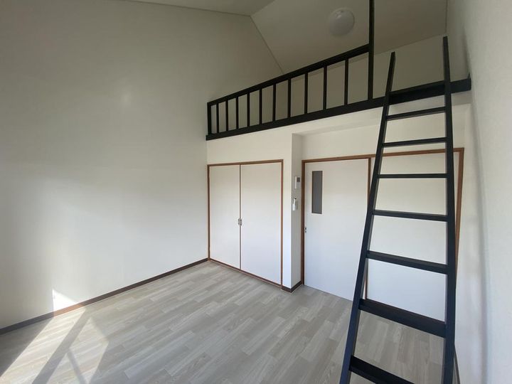 山形県山形市七日町5(アパート)の賃貸物件の居間