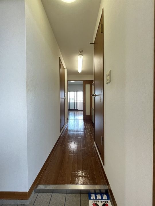 静岡県浜松市中央区植松町(マンション)の賃貸物件の玄関