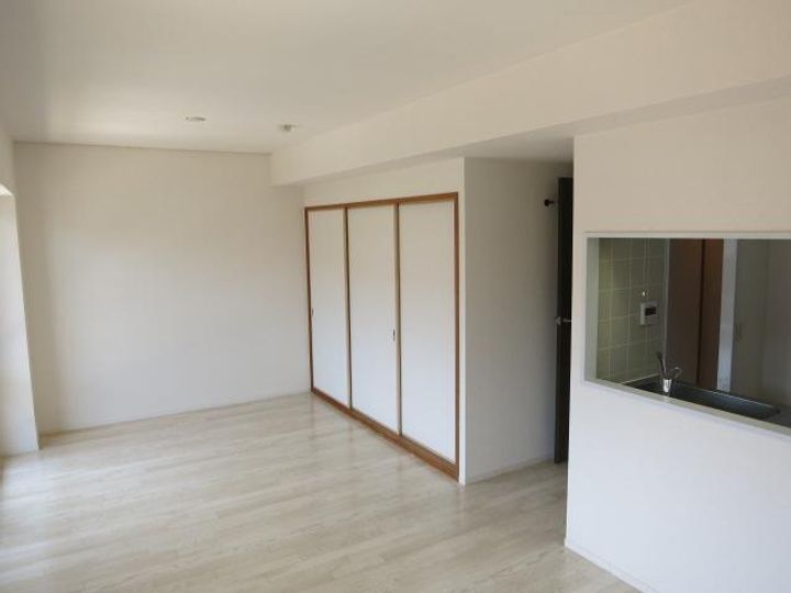 埼玉県蕨市錦町2(マンション)の賃貸物件の居間