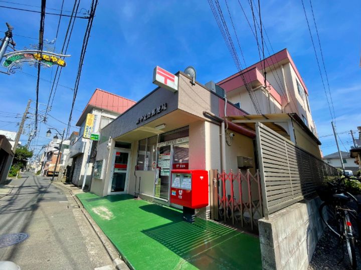 メゾン・デ・ボナールの周辺