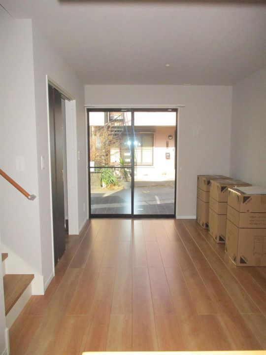 静岡県沼津市五月町(一戸建)の賃貸物件の居間