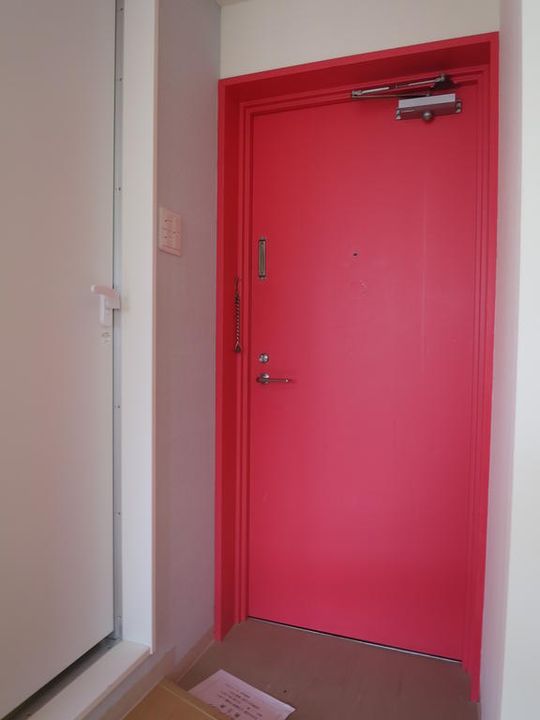 第3えりあビルの玄関