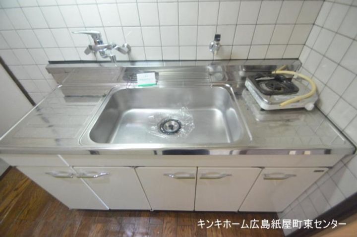 広島県広島市中区南竹屋町(マンション)の賃貸物件のキッチン