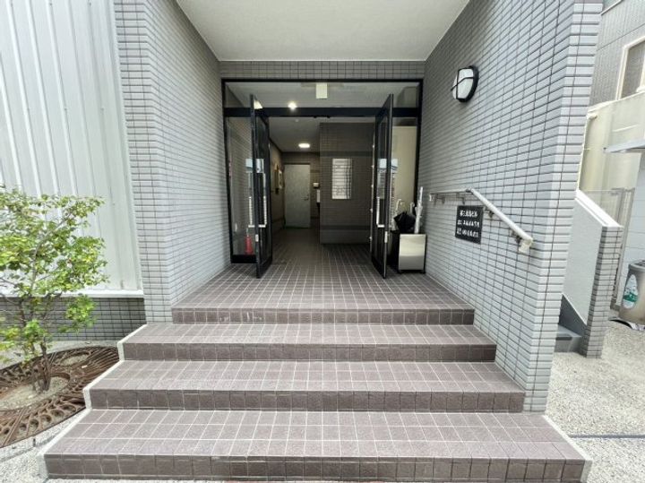 麦島建設本社ビルの地図