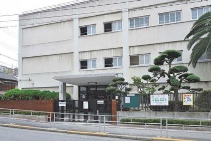 大阪府大阪市西区南堀江4(マンション)の賃貸物件の周辺