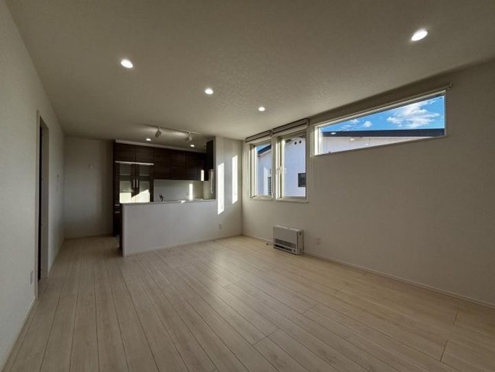 北海道帯広市緑ケ丘東通東(一戸建)の賃貸物件の居間