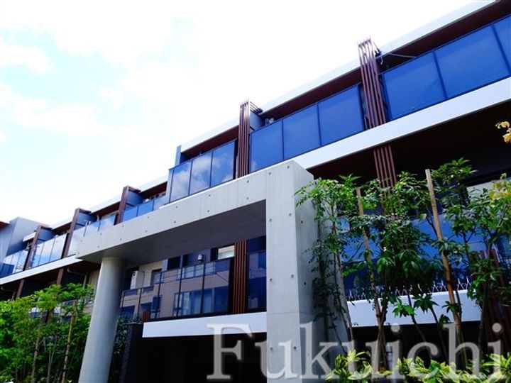 ザ・パークハビオ柿の木坂の外観