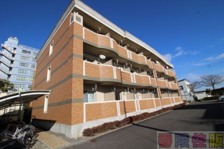 グランレイク サクラの外観