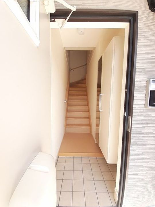 京都府福知山市字長田(アパート)の賃貸物件の玄関