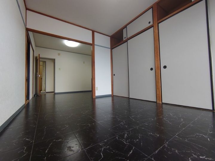 静岡県浜松市中央区高丘北4(マンション)の賃貸物件の居間