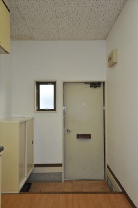 フローラ・浜の玄関