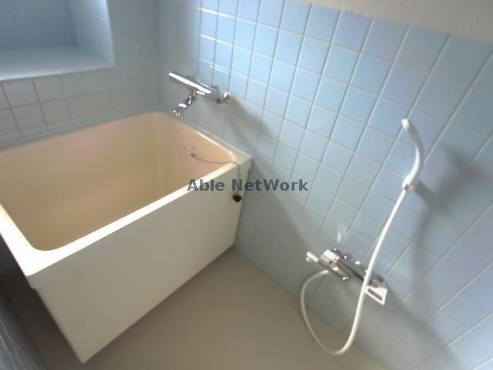 リアライズ穂積 Iの風呂