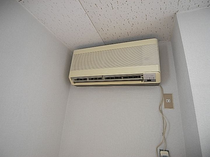 パレドール駅東の内装