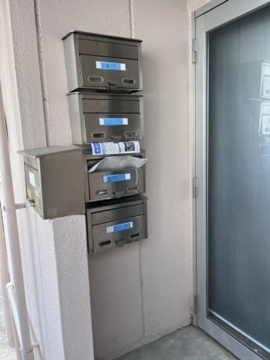 パレドール駅東の地図