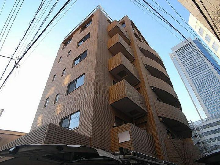 東京都渋谷区初台1(マンション)の賃貸物件の外観
