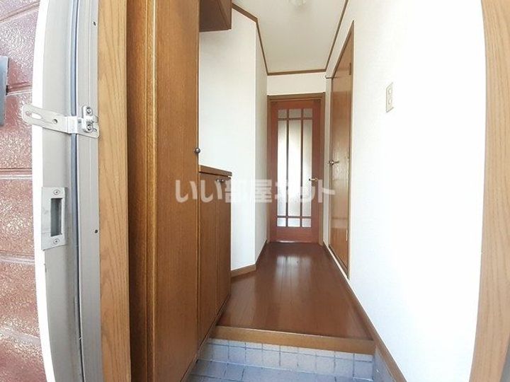 兵庫県加東市上滝野(アパート)の賃貸物件の玄関