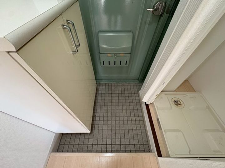 舟入コータースの玄関