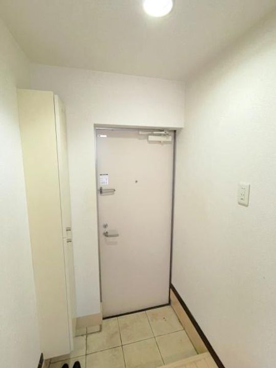 登戸ハウスの玄関