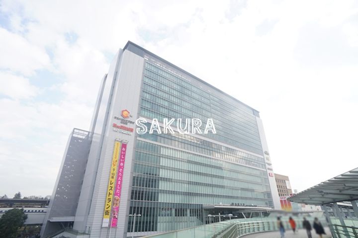 グリフィン新横浜・参番館の周辺
