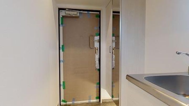 ギャラン菅原の玄関