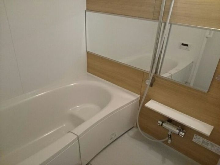 クレスト菱木IIの風呂