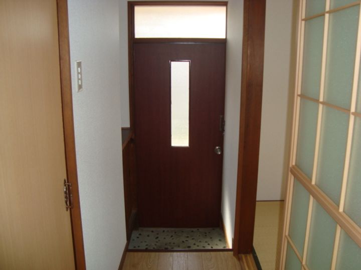 岡山県岡山市南区浦安西町(一戸建)の賃貸物件の玄関