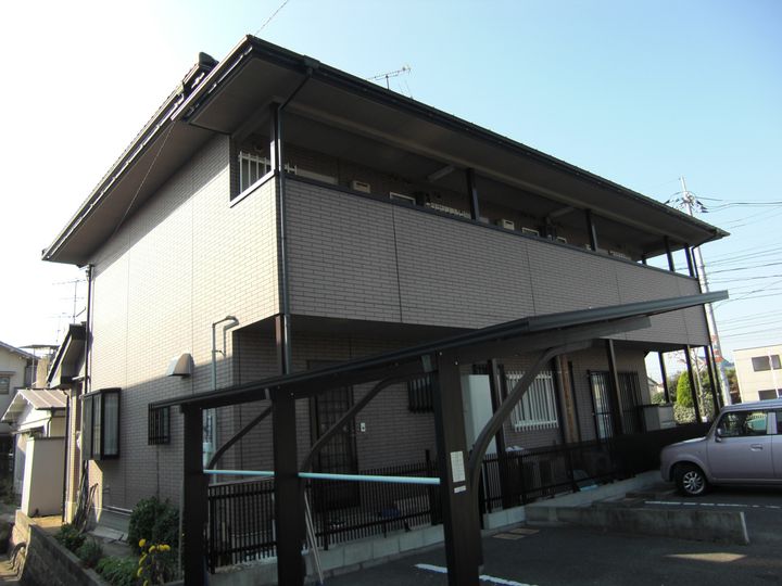 フレンド富田の外観