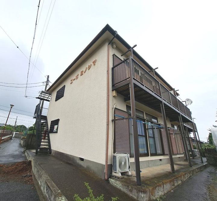 コーポミノシマの外観