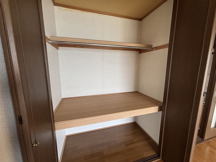 アベニールの内装