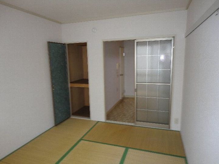 フレグランス井上の内装