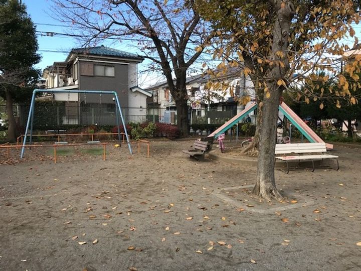 パークウエストの周辺