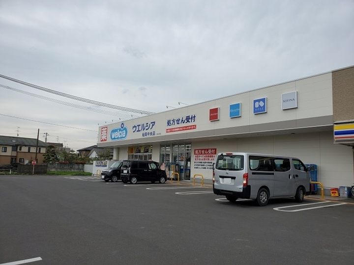 リアンファミリオIIの周辺