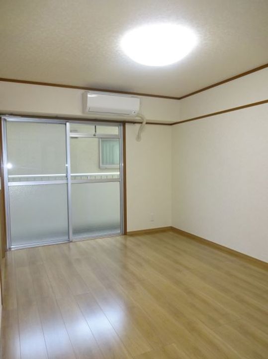 芝中田グリーンハイツの居間