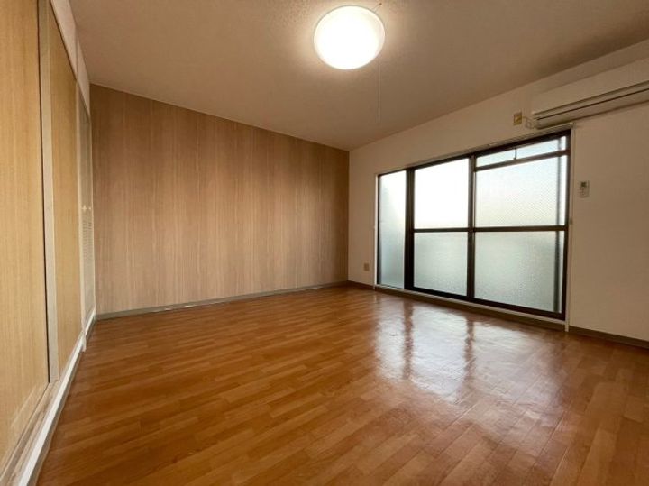 ピュア大久保の内装