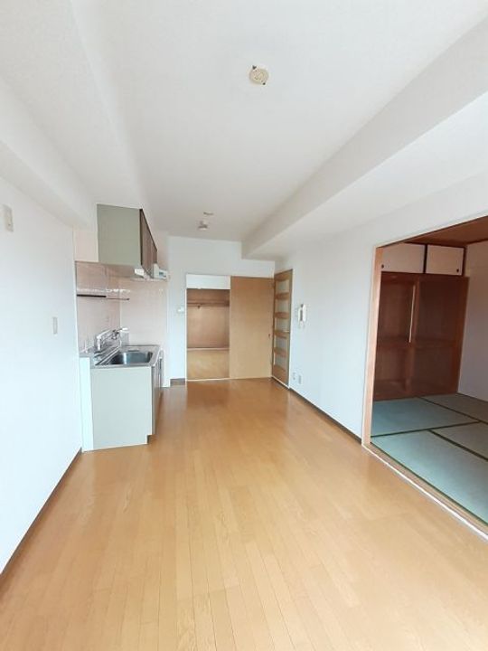 シャルマンエイトの居間