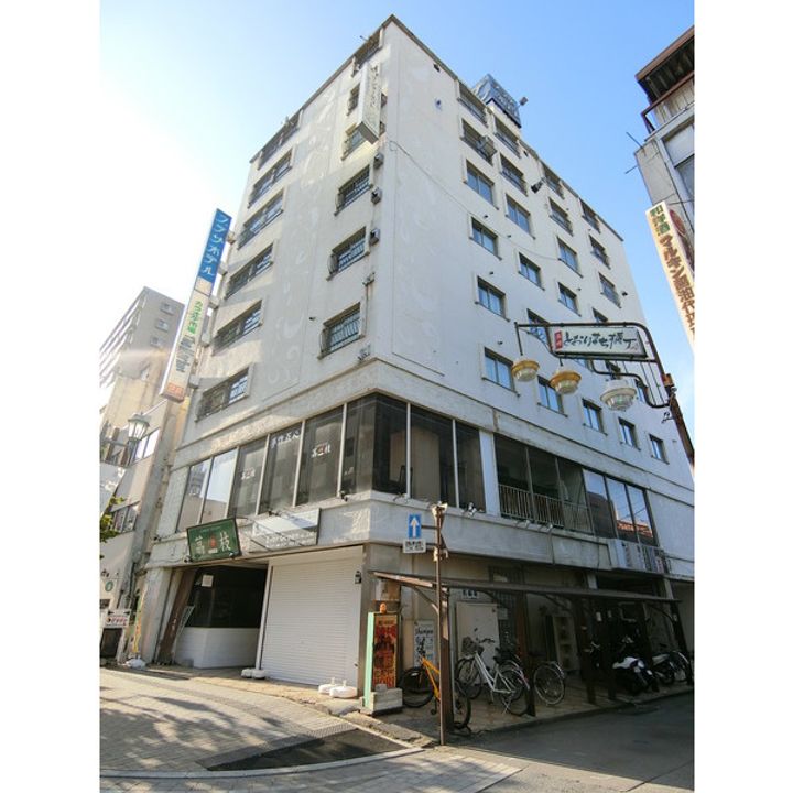 プラザビルの外観