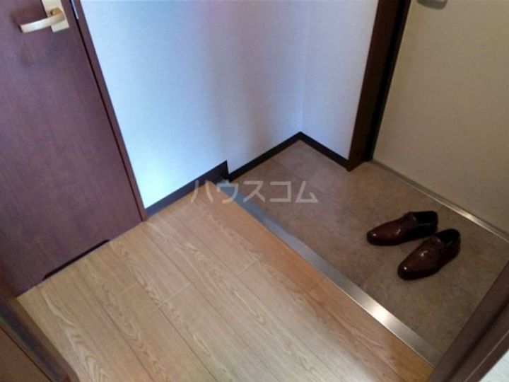 S-FLAT北野の玄関