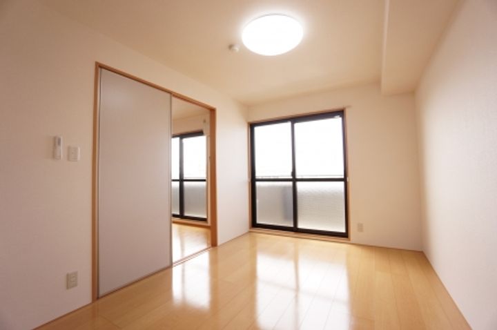 リビングタウン新潟 B205の内装