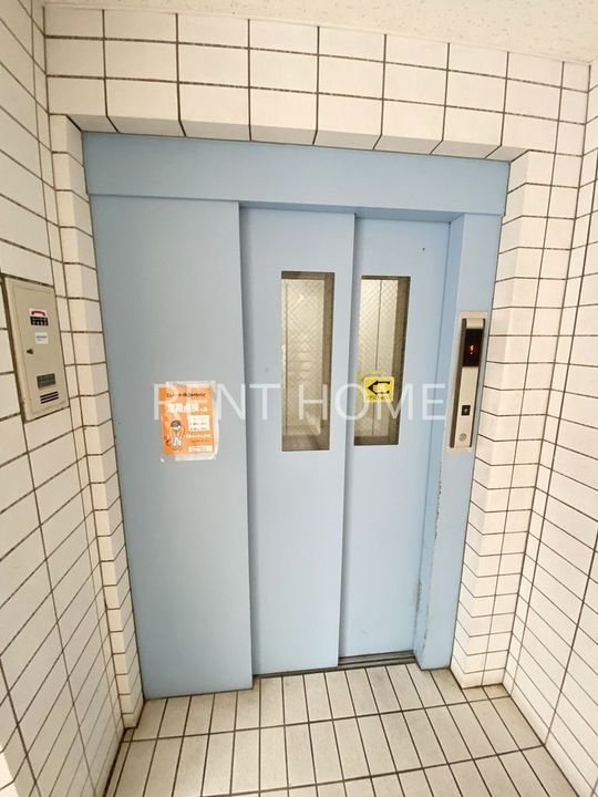 ルネアルマーニのその他画像