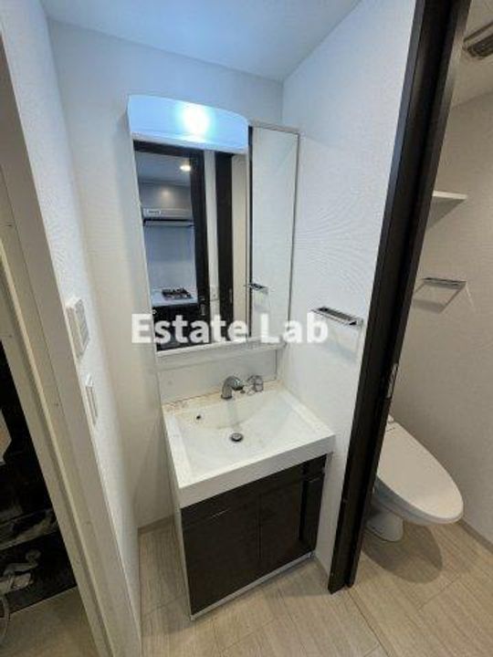 エステムコート神戸ハーバーランド前VIIレーベルの内装