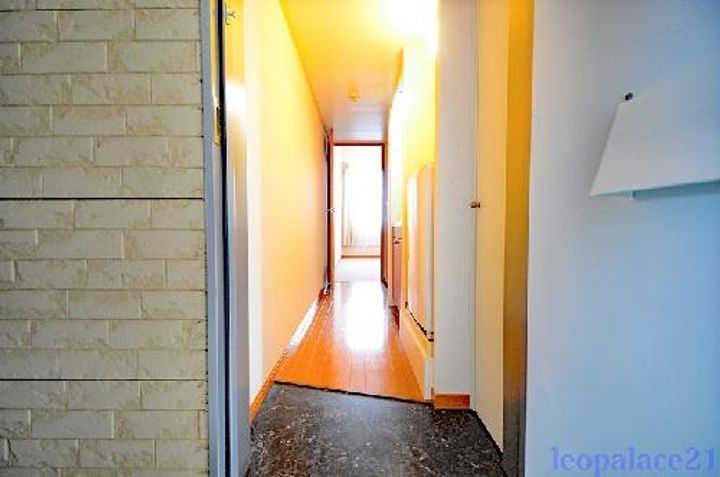 レオパレス165の玄関