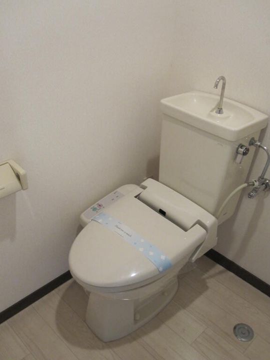 シャトーエムAの内装