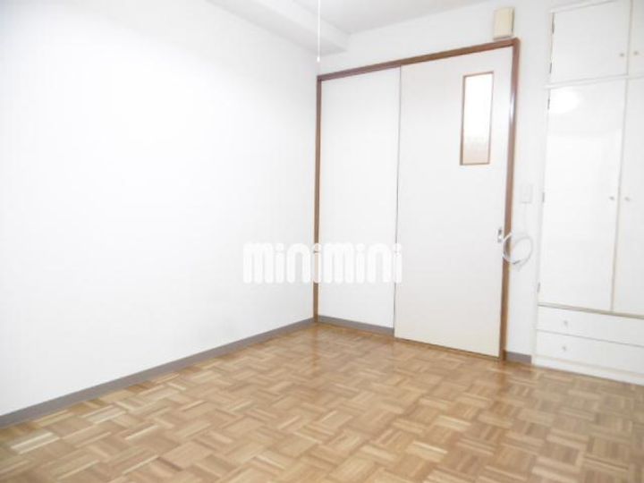 メゾンレイクの居間