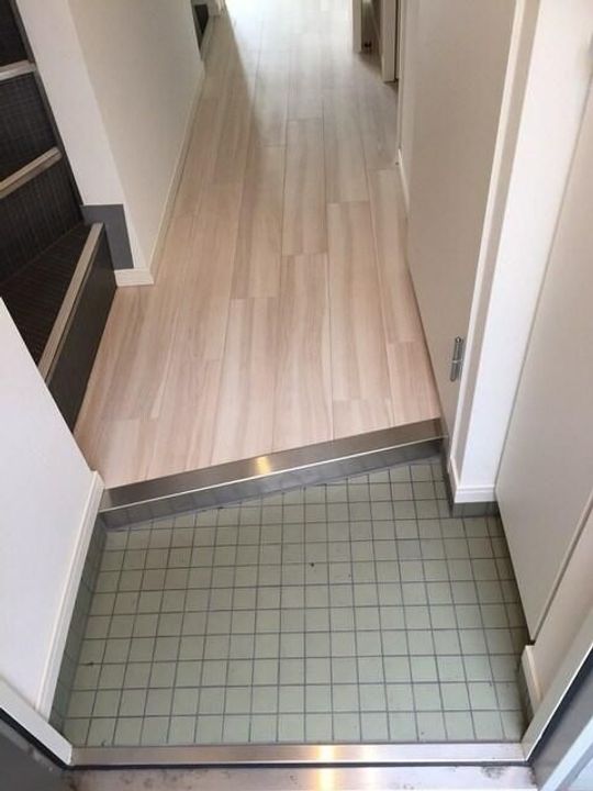 世田谷区若林2丁目戸建の玄関