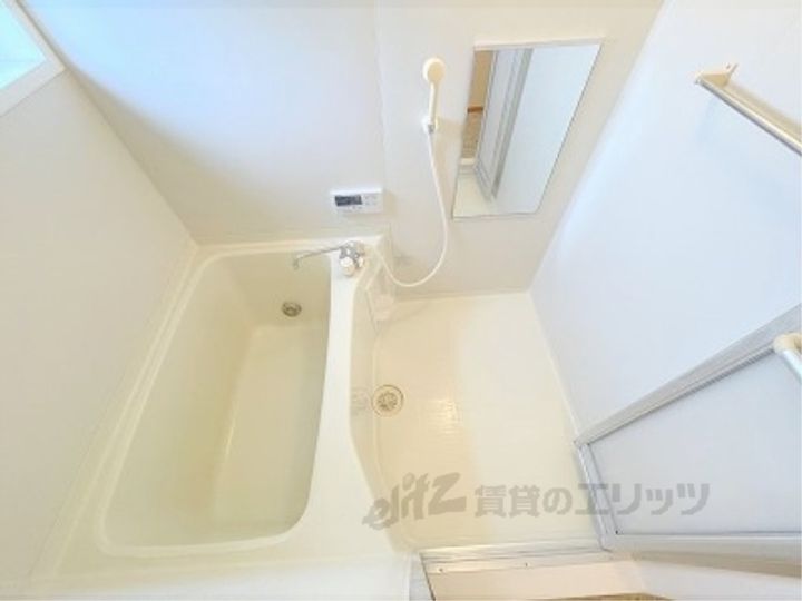 クラスタ-コートの風呂