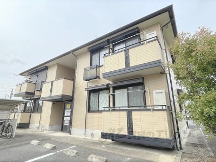 クラスタ-コートの外観