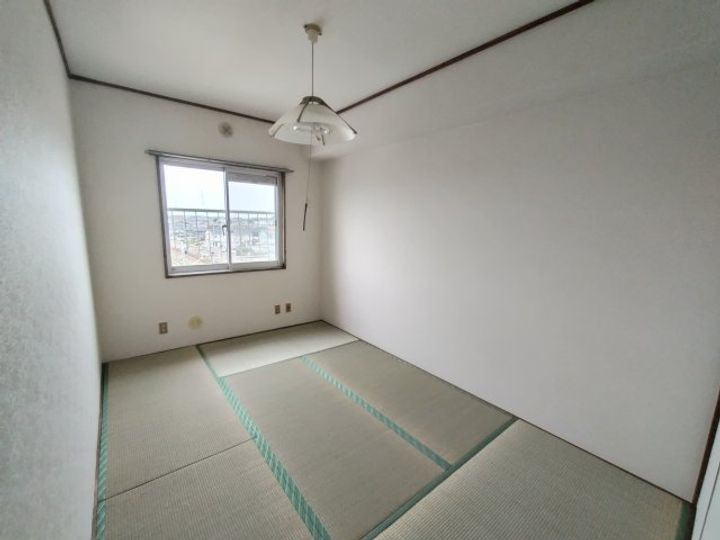 エミネンス小山IIIの居間